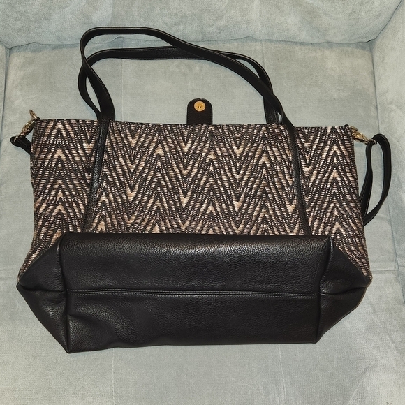 NWOT JustFab Large Tote Bag Black/Tan - Picture 7 of 8